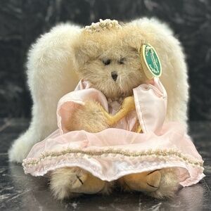 THE BEARINGTON COLLECTION "Bernadette” Bear Angel with Harp